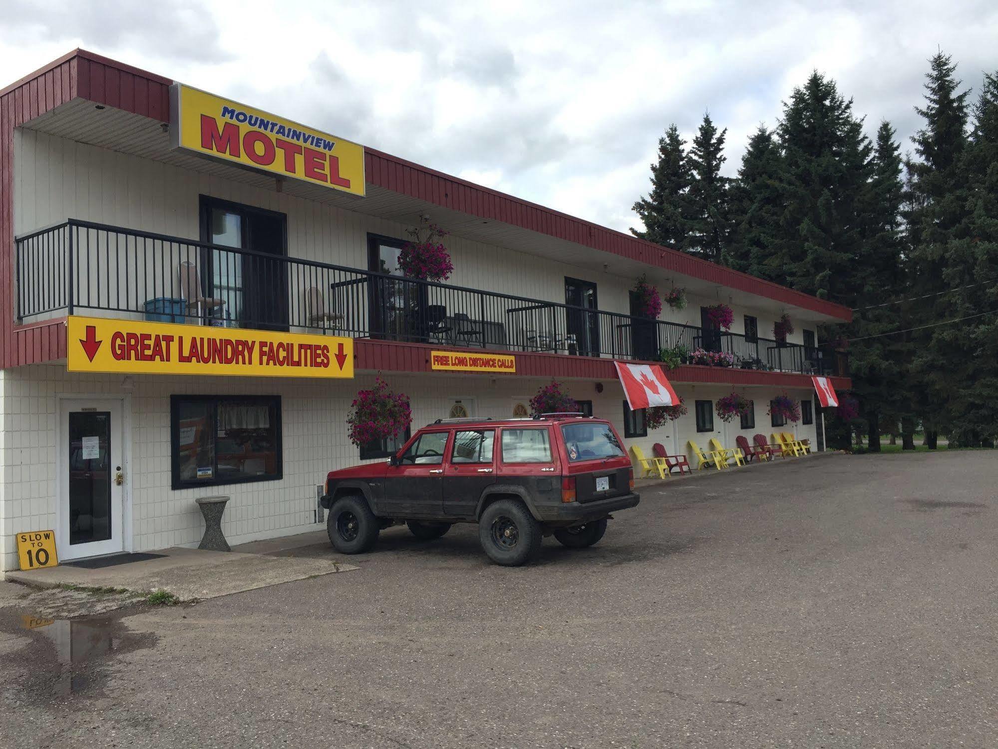 Mountain View Motel Smithers Exterior photo